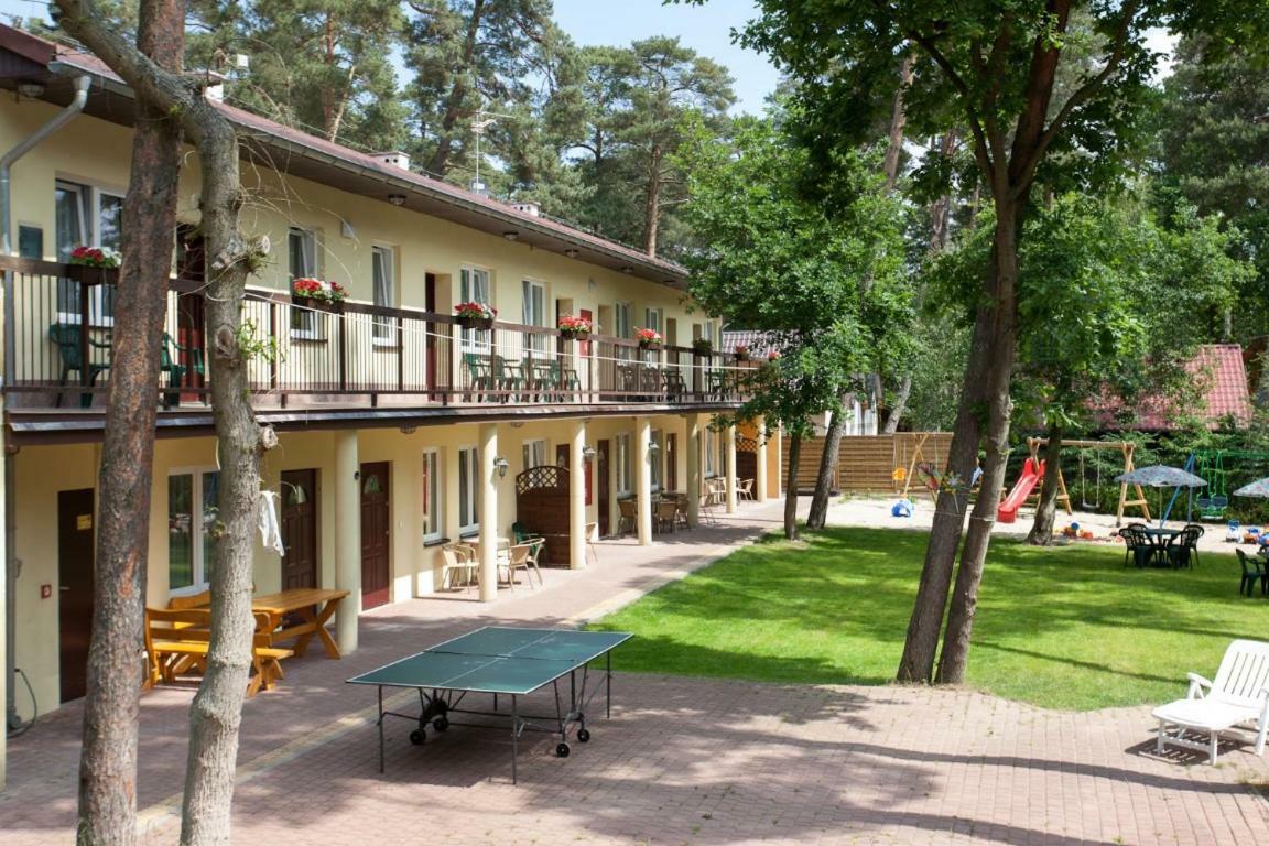Pod Filarami Pobierowo Hotel Exterior foto
